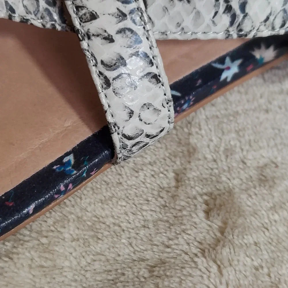 CAbi athena leather